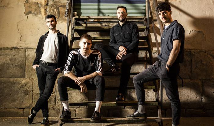 Zestoako Ezpalak musika taldeak 'Kolpatu topatu' lan berria argitaratu du