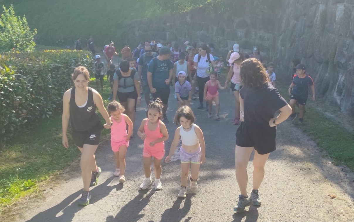 Gaztetxoentzako mendi irteera antolatu du Lagun Onak mendi bazkunak hilaren 25erako