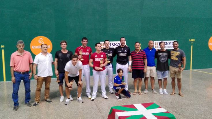 Zulaika eta Lopez, txapeldun Lekeition