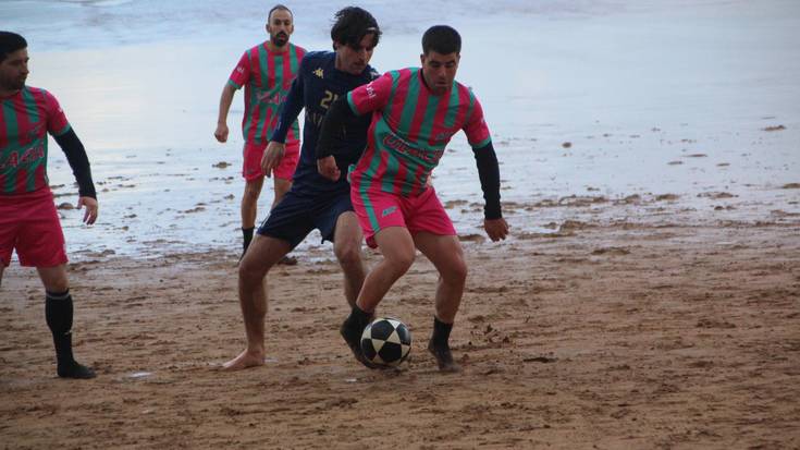 Hondartzako Futbol Txapelketako finalerdiak jokatuko dituzte igandean