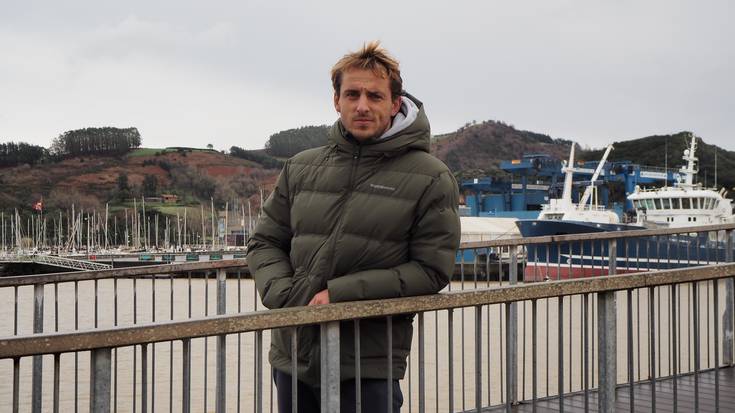 Alex Odriozola: "Lehiaketetan parte hartu baino nahiago dut surfean lasai ibili"