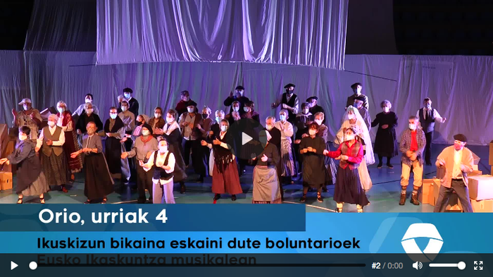 Bideoa: Ikuskizun bikaina eskaini dute boluntarioek Eusko Ikaskuntza musikalean