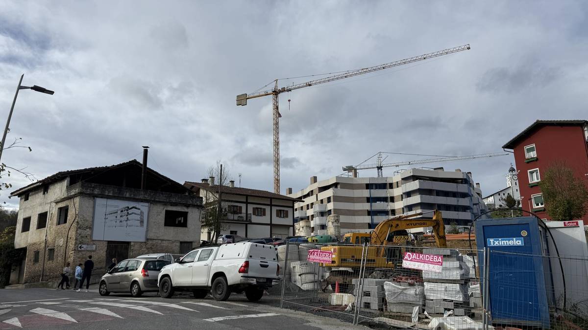 Hasi ditu udalak San Martinen irisgarritasuna hobetzeko eta aparkalekuak eraikitzeko proiektuak