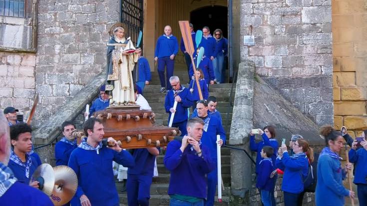 Jende ugari izan da San Telmo eguneko prozesioan