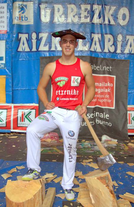 Iker Vicentek jantzi du berriro Urrezko Aizkolarien Banakako txapela