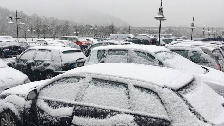 Gaur goizean Orioko bazterrak zuritu dira, ordu pare batez