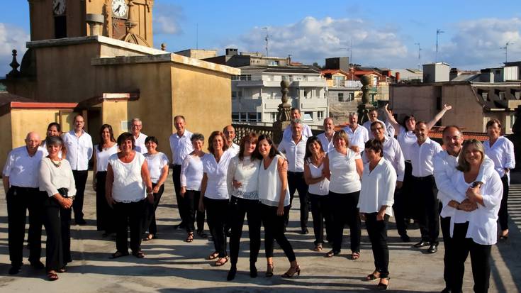 Iraurgi eta Donostiako Mariaren Bihotza abesbatzek emanaldia eskainiko dute zapatuan