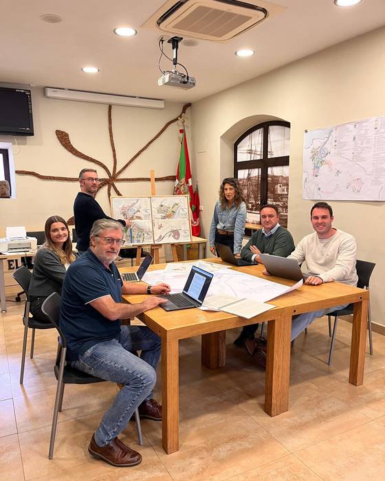 Zumaiako erronkei erantzuteko herri proiektu eraldatzailea landu dugu