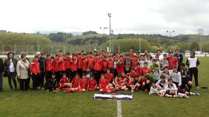 Alebin eta infantilen futbol txapelketak jokatuko dituzte Zarautzen, martxoaren 30ean eta 31n