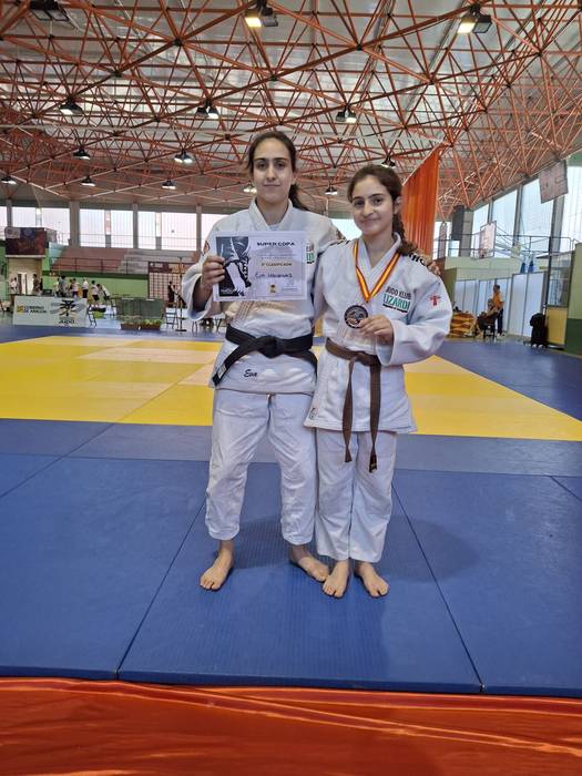 Itxaso Manzanas hirugarren eta Eva Manzanas bosgarren judoko Espainiako Absolutoen Superkopan