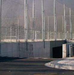 Udalak errentan emango ditu futbol zelai azpiko garajeak