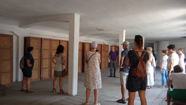 Komentua ezagutzeko azken bisitak, berritze lanak hasi aurretik