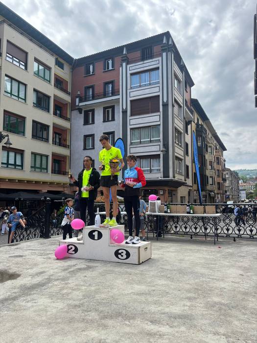 Jokin Bellido txapeldun Zarauzko VIII. Herri Lasterketan