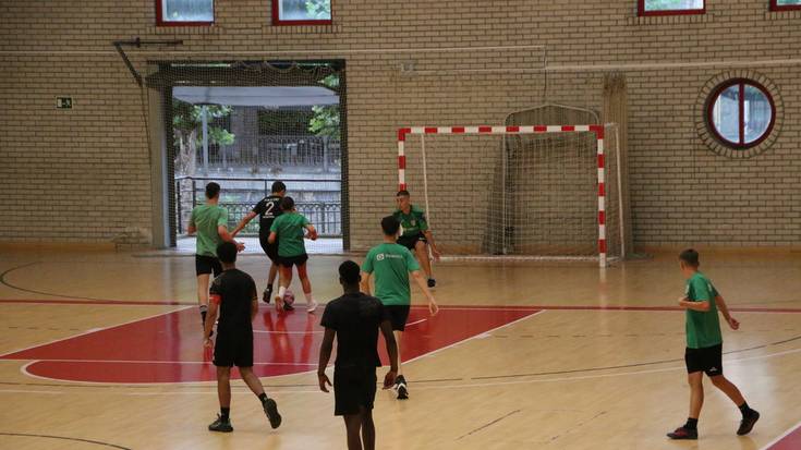 Ireki dute Tta-kun areto futbol taldearen V. Beltzen Torneoan izena emateko epea