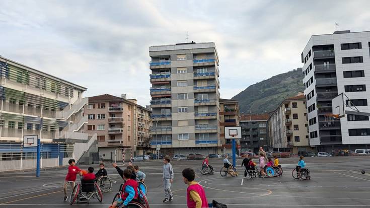 Lau jardunaldi jarraian izan ondoren, atseden hartuko dute eskola kiroleko haurrek asteburu honetan