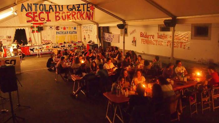 Axkottiko Herri Moimentuek prest du festetarako egitaraua