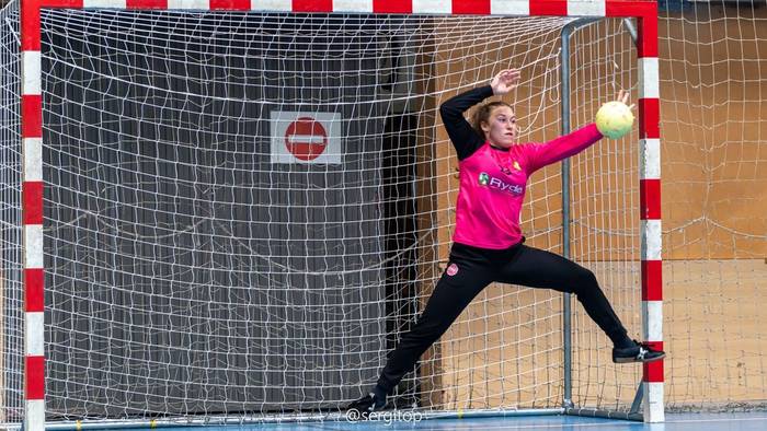 Britney Coone oriotarrak ere eskubaloiko juniorren Munduko Txapelketa jokatuko du