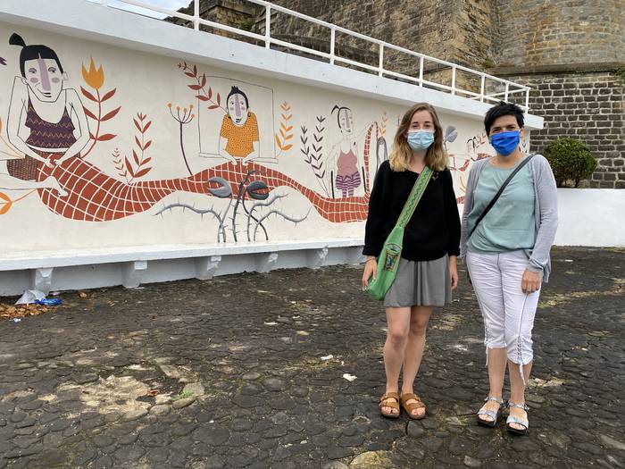 Jone Alberdik murala margotu du Getarian, emakumeen aurkako indarkeria salatzeko