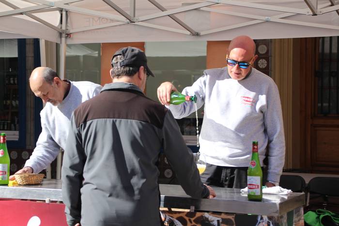 Sagardoaren festa, igande eguerdian