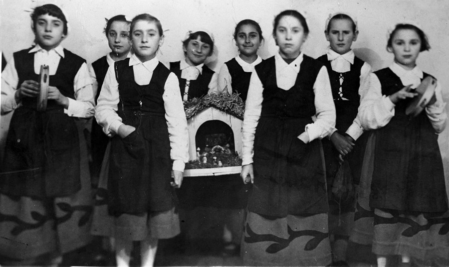 Historia emakumeen begi eta gorputzetatik