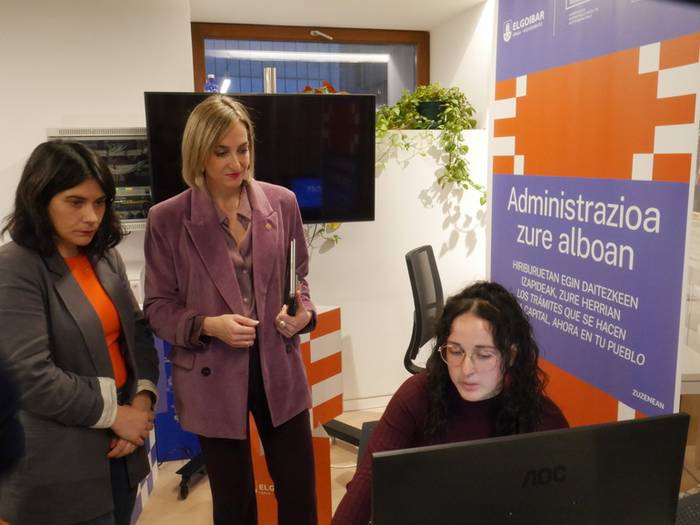 Elgoibarren KZgune proiektu pilotu bat jarri dute abian, hiriburuetako zerbitzu digitalak udalerrietara hurbiltzeko
