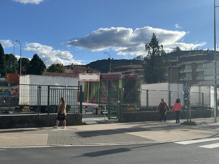 Hasi dira barrakak prestatzen