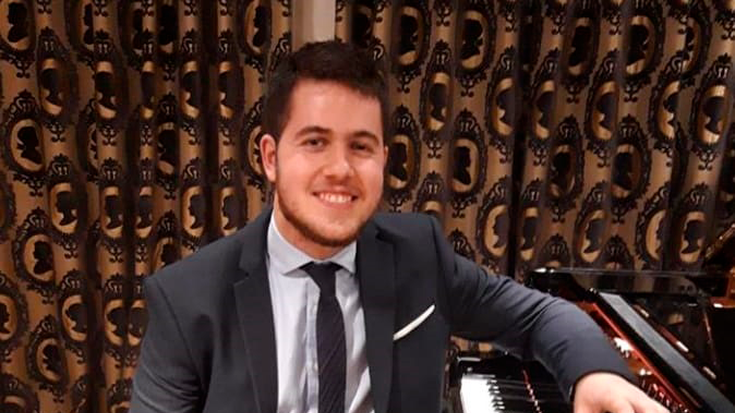 Iñaki Gezala piano-jotzaileak eskainiko du gaurko kontzertua, Oiasso Kameratarekin batera