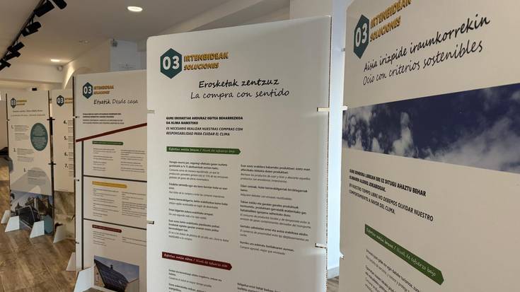 Herritarrak klima aldaketaz kontzientzia helburu duen erakusketa zabaldu dute Portaleburun
