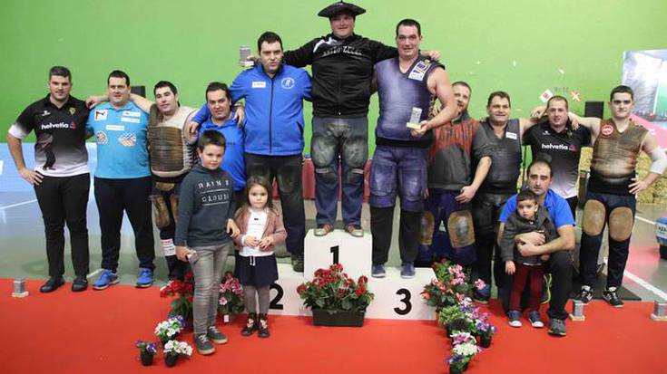 Jokin Eizmendi bigarren izan da 200 Kiloko Harri Errektangular Txapelketan