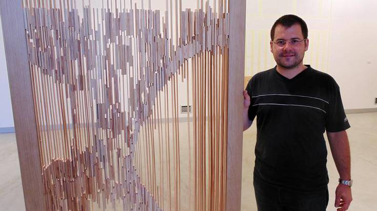 Pablo Soraluzeren artelanez osatutako erakusketa zabaldu da Alondegian