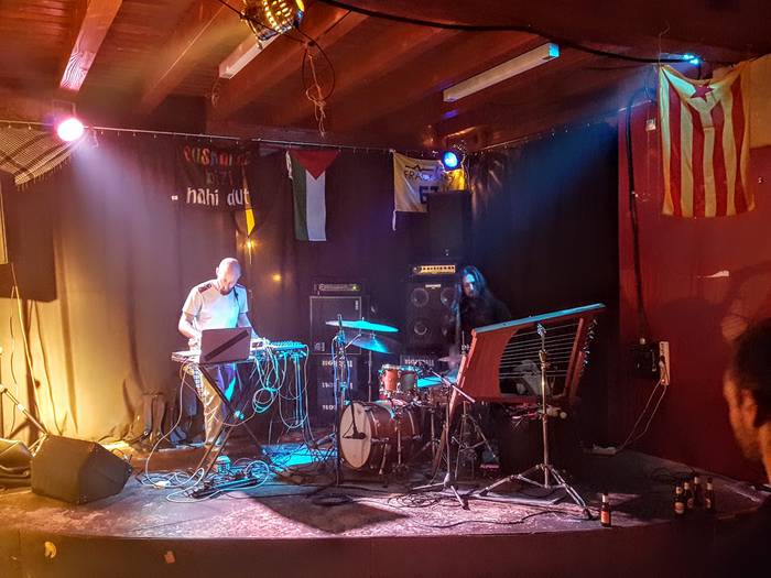 Esperimentaziorako gune bilakatu zen atzo Gaztetxea