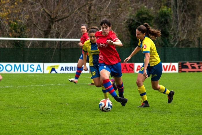 Hirugarrena jarraian gorritxoentzat