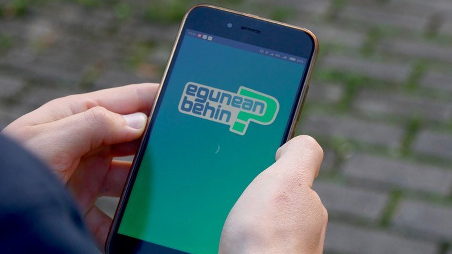 Hiru saridun ditu Uztarriaren Egunean Behineko taldeak