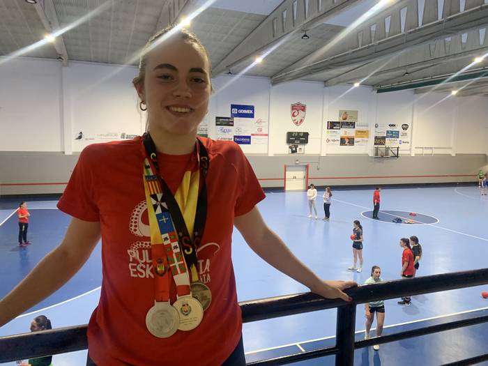 Lide Arrizabalaga omenduko du gaur Pulpo Eskubaloiak Lubaki kiroldegian