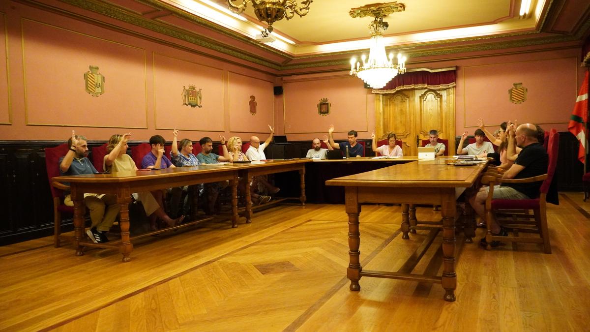 Puntuz puntu bozkatuta onartu dute Gazaren gaineko EAJren mozioa