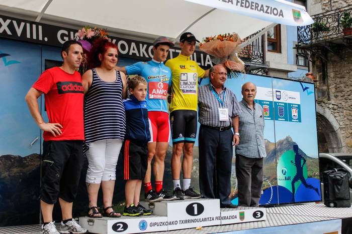 Unai Iribarrek irabazi du Gipuzkoako Itzuliaren Zestoako etapa