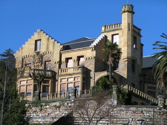 Asteazkenera arte luzatu dute Forondako ikastaro batzuetako izen emate epea