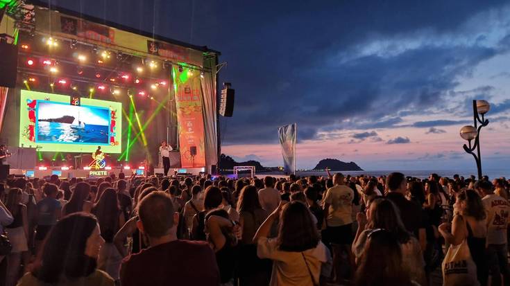 Jendetza batu dute Los 40 Summer Live jaialdiko kontzertuek