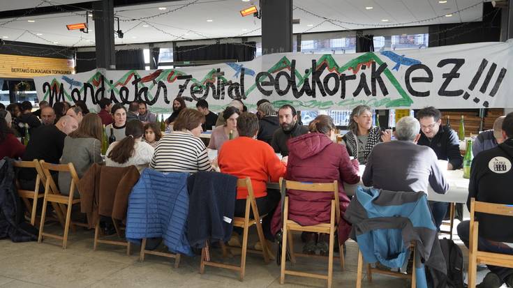 Mendi buelta eta baba jana, Sañoan parke eolikoa ez dutela egingo ospatzeko