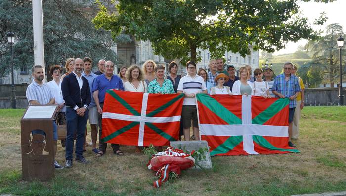 36ko gerrako gudariak goraipatu dituzte Loiolan, Eusko Gudarostearen sorreraren 90. urteurrenean