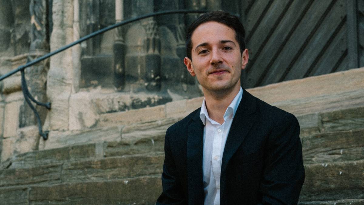 Organoak Plazara egitasmoko emanaldia eskainiko du Mikel Ansola organistak zapatuan, parrokian