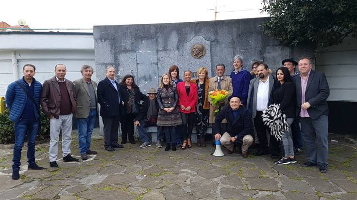 Ijitoen omenaldia Zuloagari