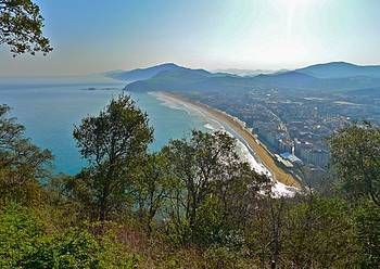 Zestoarrek Zumaiatik Zarautzera mendi irteera antolatu dute