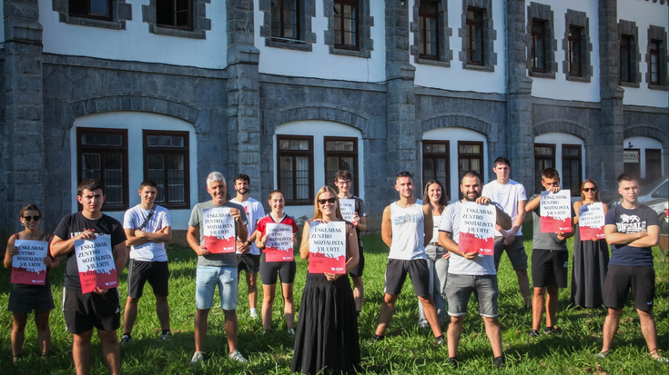 Esklabak Zentro Sozialistaren zazpigarren urtemuga ospatuko dute hilaren 18an