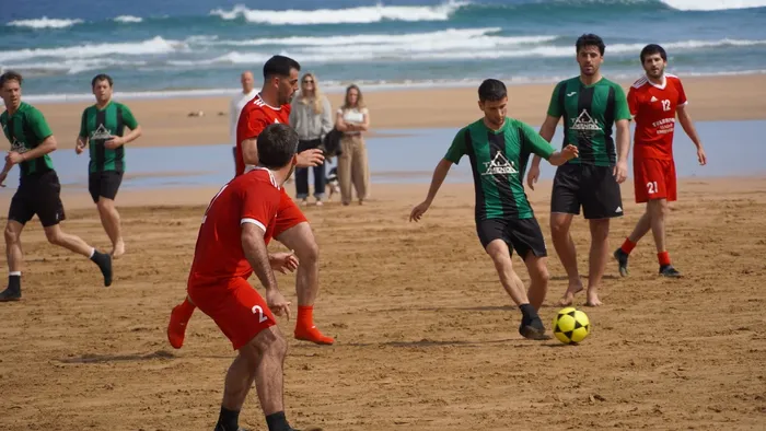 Finalerdietan atzeratutako partidak jokatuko dituzte igandean plaieroetan