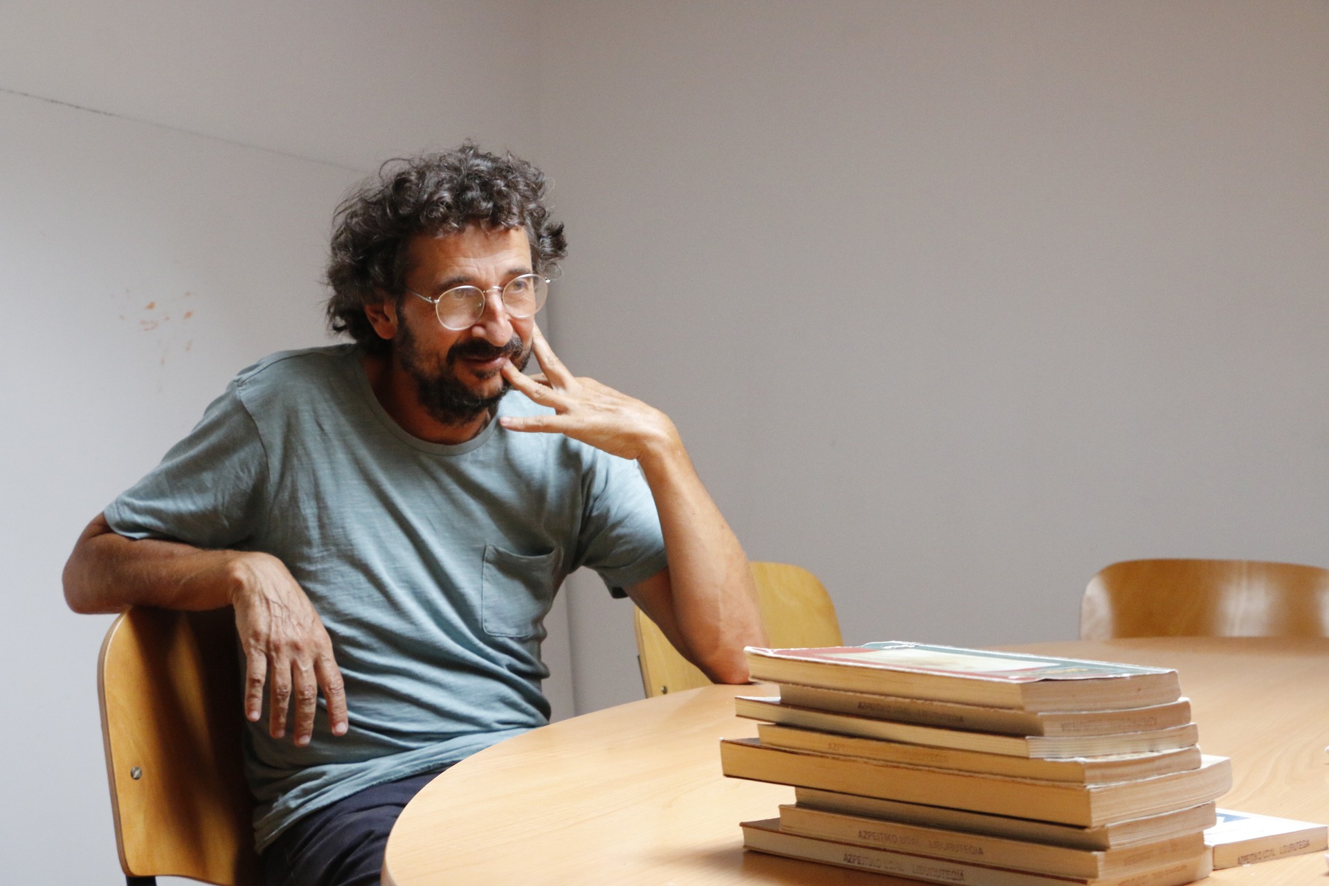 Bertso afaria, film emanaldia, literatur solasaldia eta borroka saioa antolatu ditu AGAk datozen asteetarako