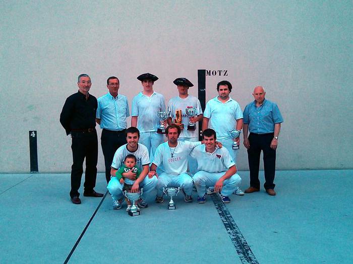 Olasagasti eta Aizpuruak irabazi dute esku pilota txapelketa herrikoia