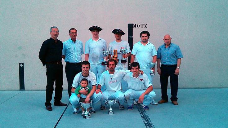 Olasagasti eta Aizpuruak irabazi dute esku pilota txapelketa herrikoia