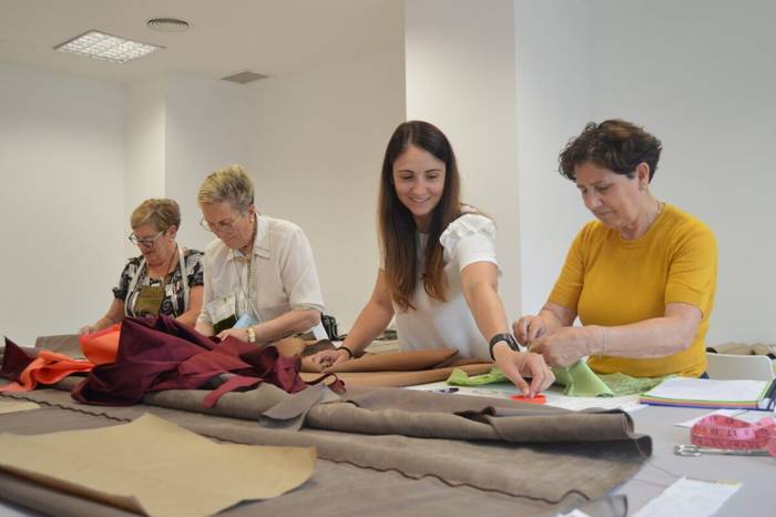 Jostunen laguntza behar dute Elkanoren Lehorreratzearen prestakuntzarako