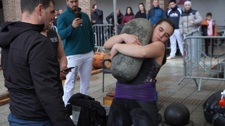 Ilusioz blaitu da Santuiturri, Gabon egunez